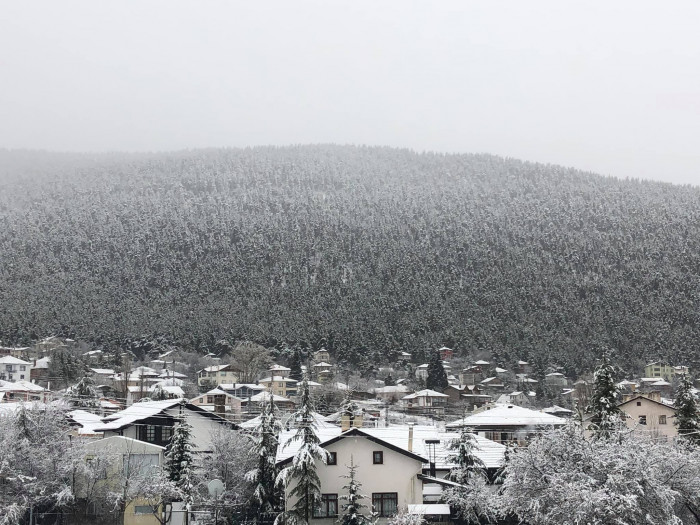 Kızılcahamam'a 2021 yılının ilk karı yağdı